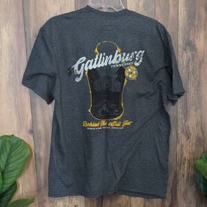 Gildan Charcoal Tee Gatlinburg Ole Smokey Moonshine Tennessee L     M660